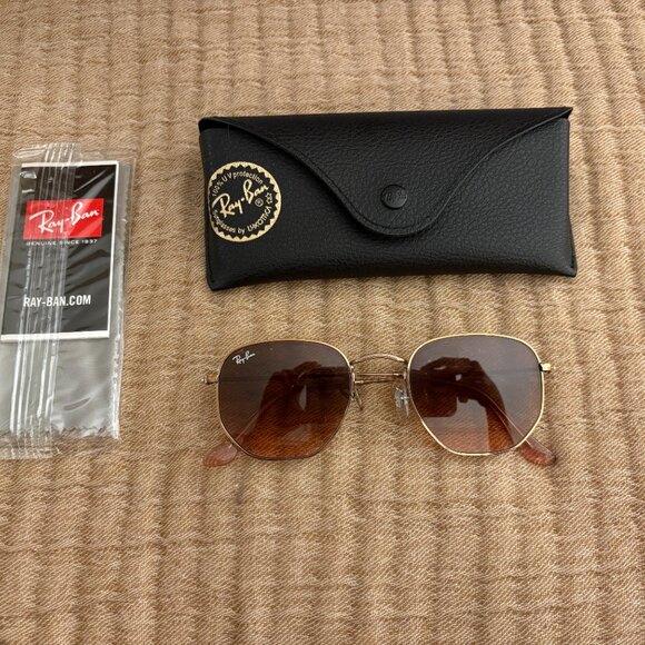 Womens Ray Ban sunglasses - Picture 2 of 2